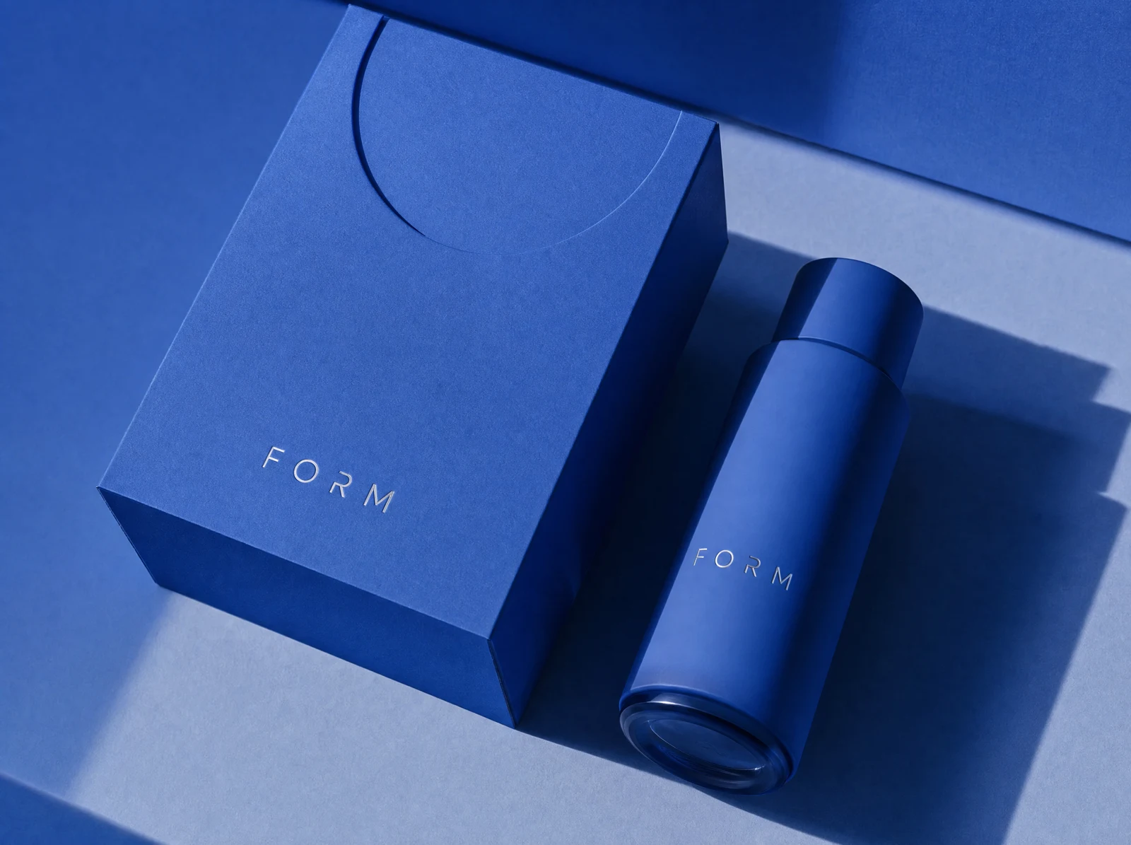 A sculptural visual identity for a contemporary objects brand.